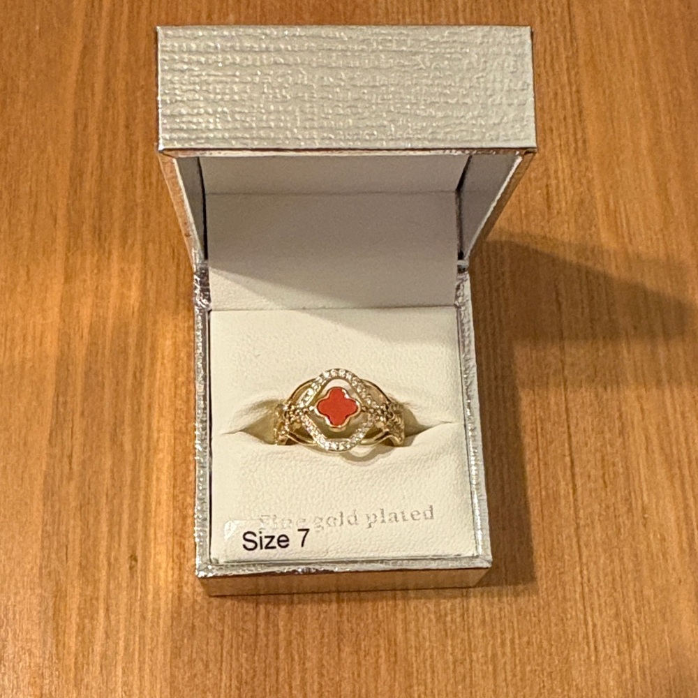 New size 7 Stella Rose London ring